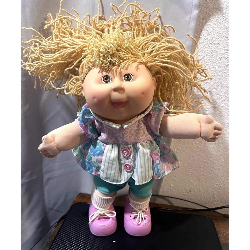 Cabbage Patch Vintage Hasbro 1990 Crimp N Curl Kid
